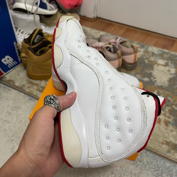 Fair Youth Sz 7Y Jordan 13 Retro Sneakers Alternative History Of Flight In White - Picture 14 of 15